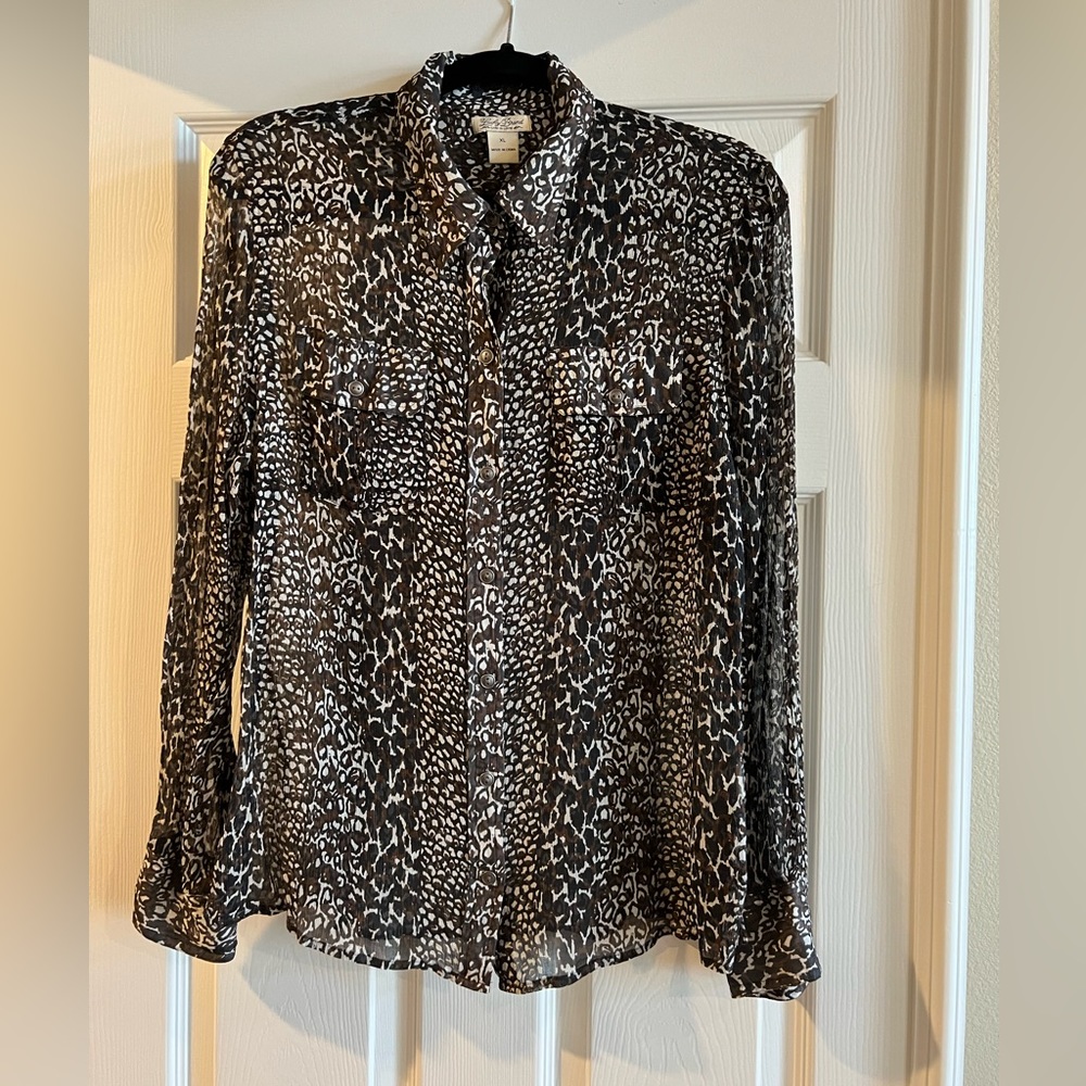 Lucky Brand Woman’s Dress Shirt